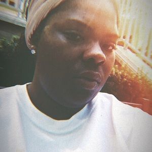 Meet your Posher, Briana